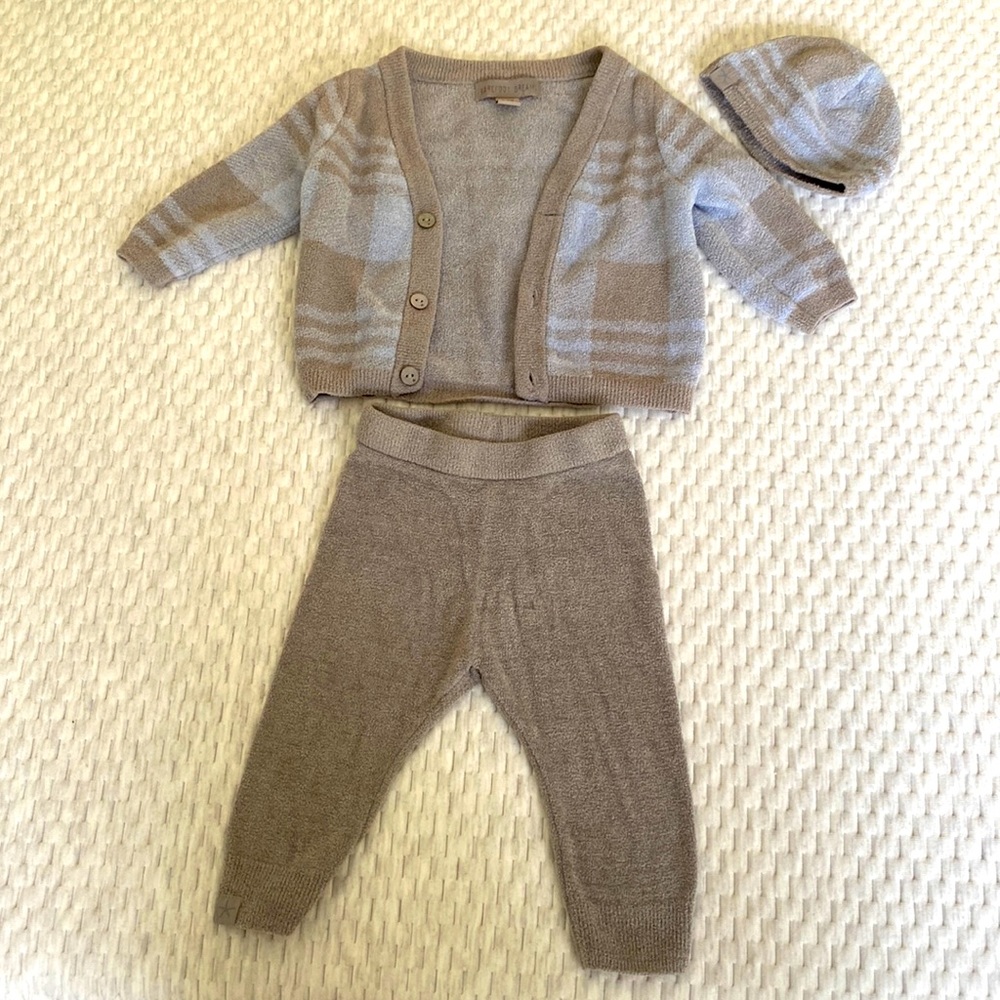 3-6M barefoot dreams cardigan, pants, hat. Like new!